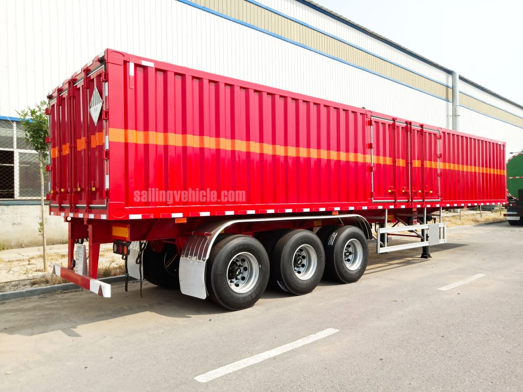 Cargo delivery semi-trailer