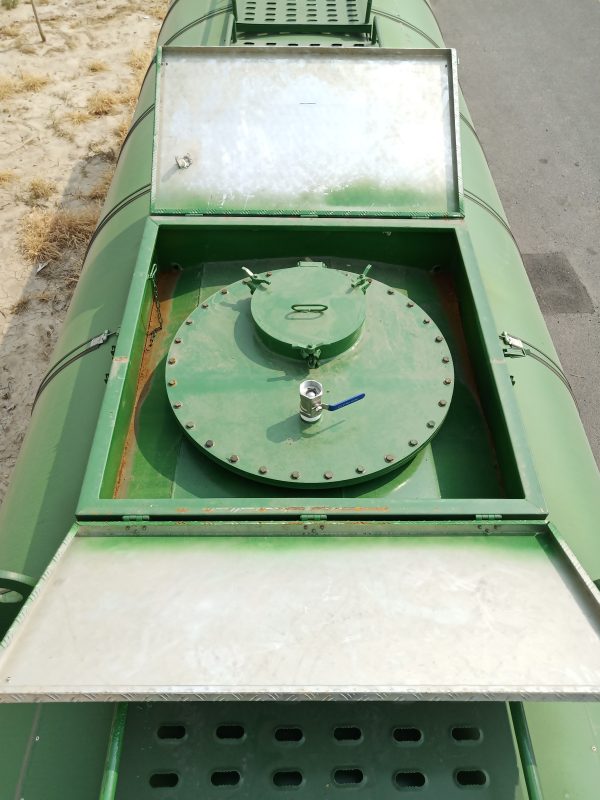 palm palm palm tank