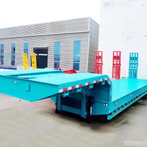 Lowbed-semitrailer-truck