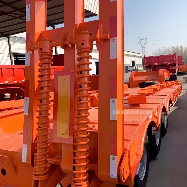 lowbed-trailer-truck-logistics